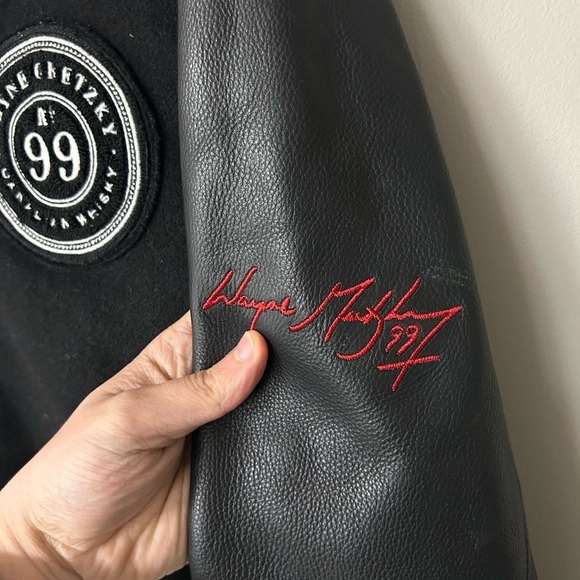 Roots x Wayne Gretzky Whiskey Grade Rare Jacket - Picture 4 of 8